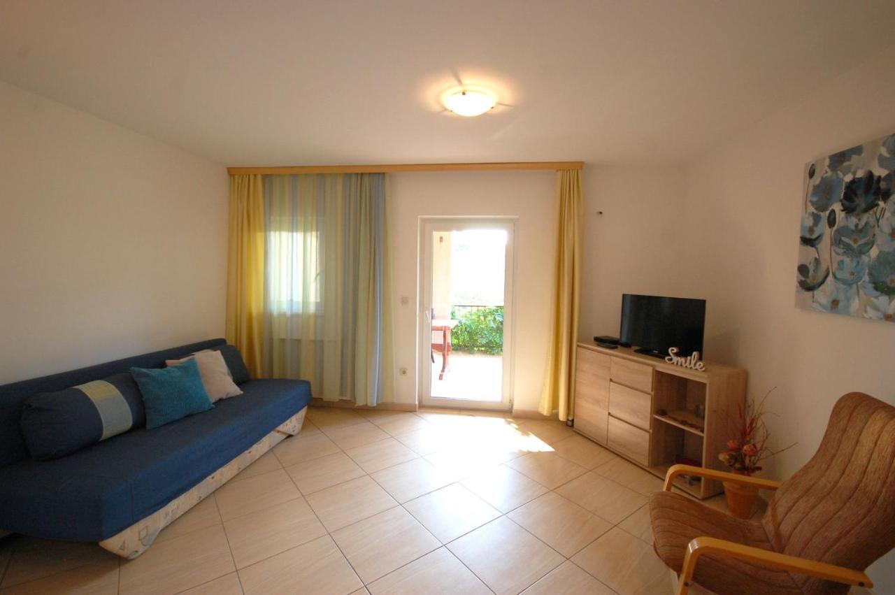 Apartment Jelka Malinska Dış mekan fotoğraf