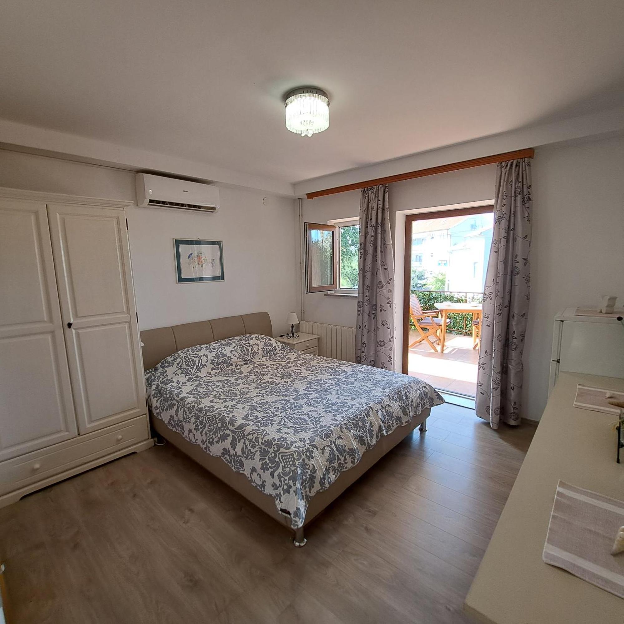 Apartment Jelka Malinska Dış mekan fotoğraf